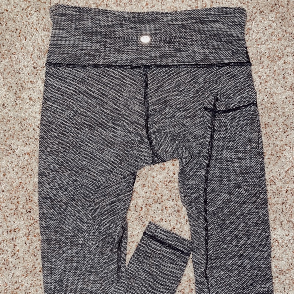 Lululemon 25” Size 4 Leggings